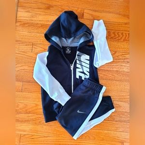 EUC Nike Track Set, toddler 4